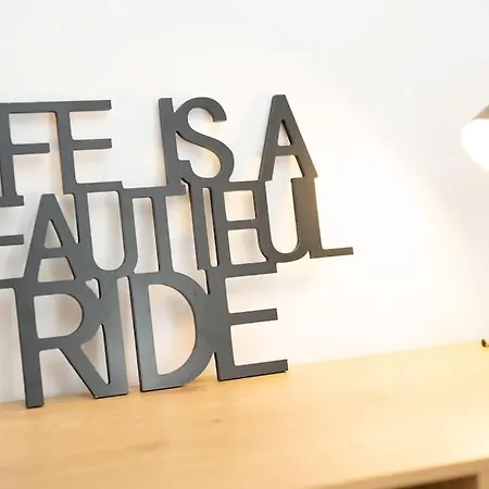 Center 1-bedroom Flat Next To Mall Of Апартаменты София